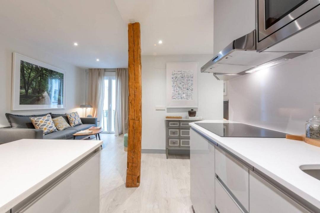 Sophisticated Brand New Flat Lägenhet Madrid Exteriör bild