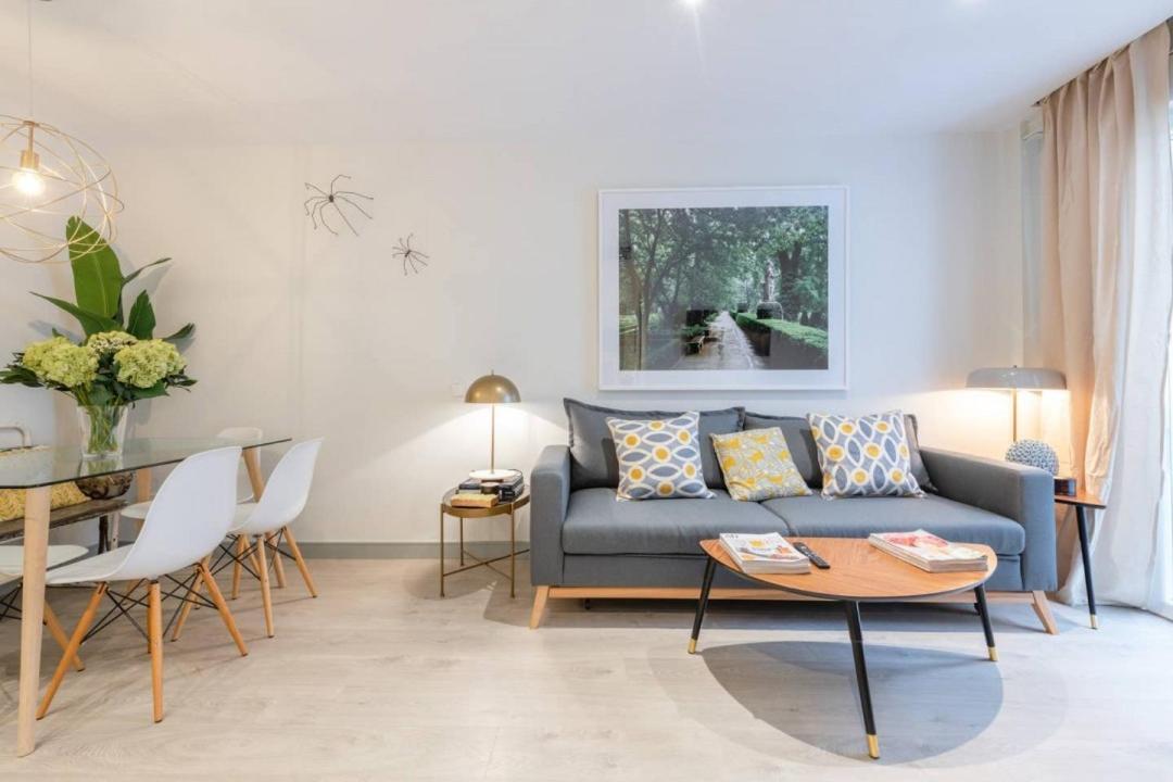 Sophisticated Brand New Flat Lägenhet Madrid Exteriör bild