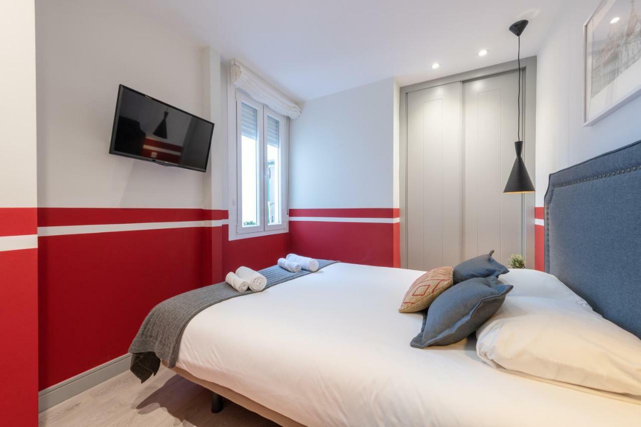 Sophisticated Brand New Flat Lägenhet Madrid Exteriör bild